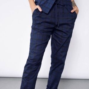 Wildfang NWT Ultimate Windowpane pant in size S.